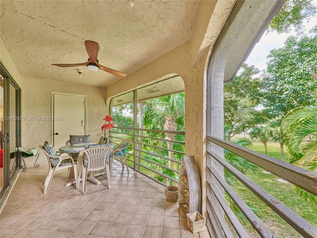 10143 Mangrove Drive 303, Boynton Beach, FL 33437