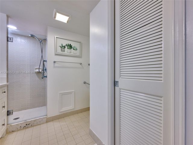 10143 Mangrove Drive 303, Boynton Beach, FL 33437