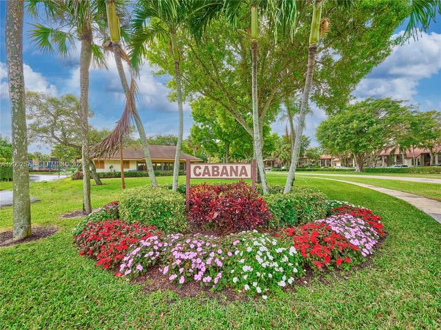 10143 Mangrove Drive 303, Boynton Beach, FL 33437