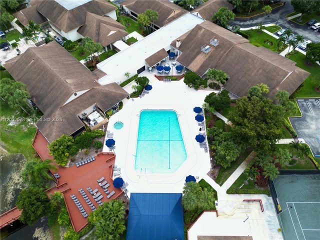 10143 Mangrove Drive 303, Boynton Beach, FL 33437