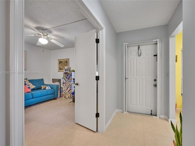 10143 Mangrove Drive 303, Boynton Beach, FL 33437