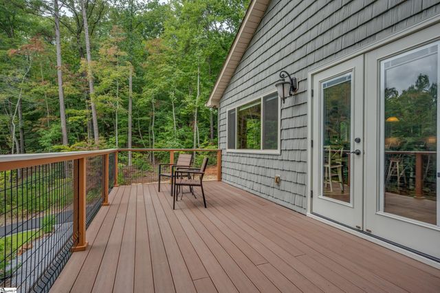 1655 W Lake Shore Drive, Landrum, SC 29356