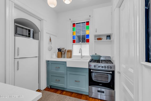 141 Main Avenue, Ocean Grove, NJ 07756