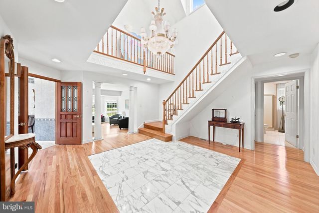 261 E KINGS HWY, Audubon, NJ 08106