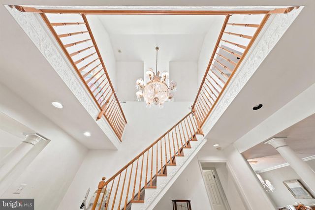 261 E KINGS HWY, Audubon, NJ 08106