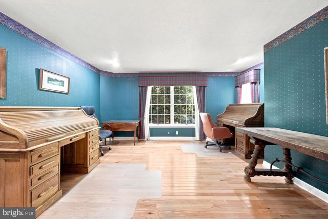 261 E KINGS HWY, Audubon, NJ 08106
