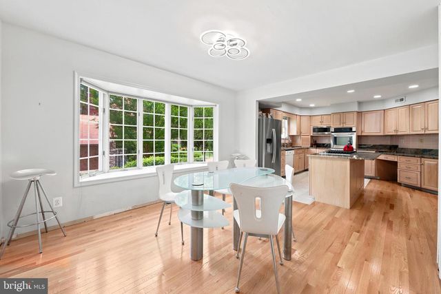 261 E KINGS HWY, Audubon, NJ 08106