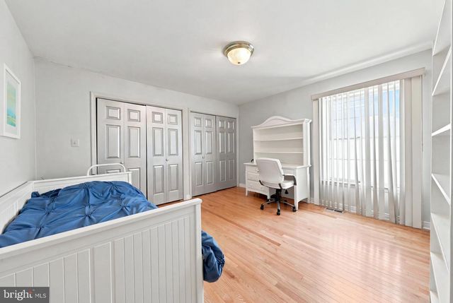 261 E KINGS HWY, Audubon, NJ 08106