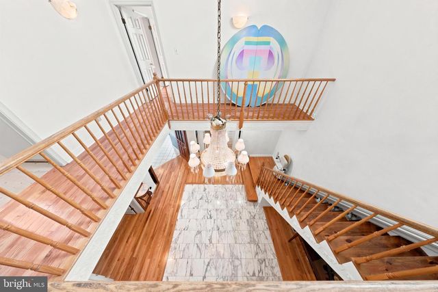 261 E KINGS HWY, Audubon, NJ 08106