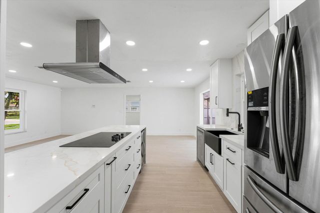 1540 NW 10th Street, Boca Raton, FL 33486