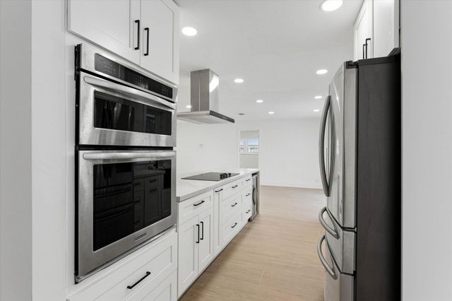 1540 NW 10th Street, Boca Raton, FL 33486
