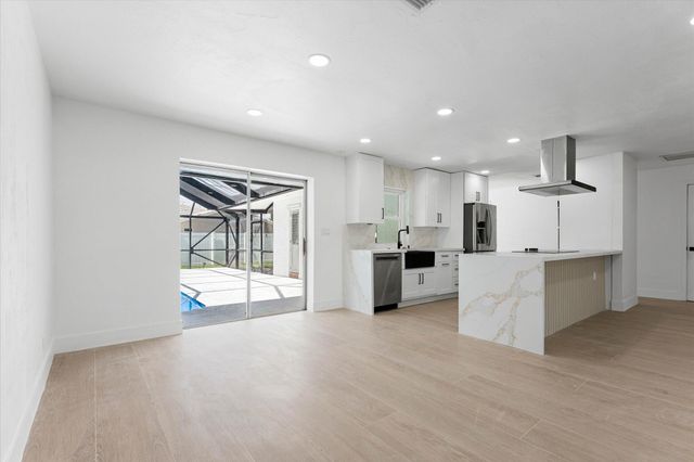 1540 NW 10th Street, Boca Raton, FL 33486