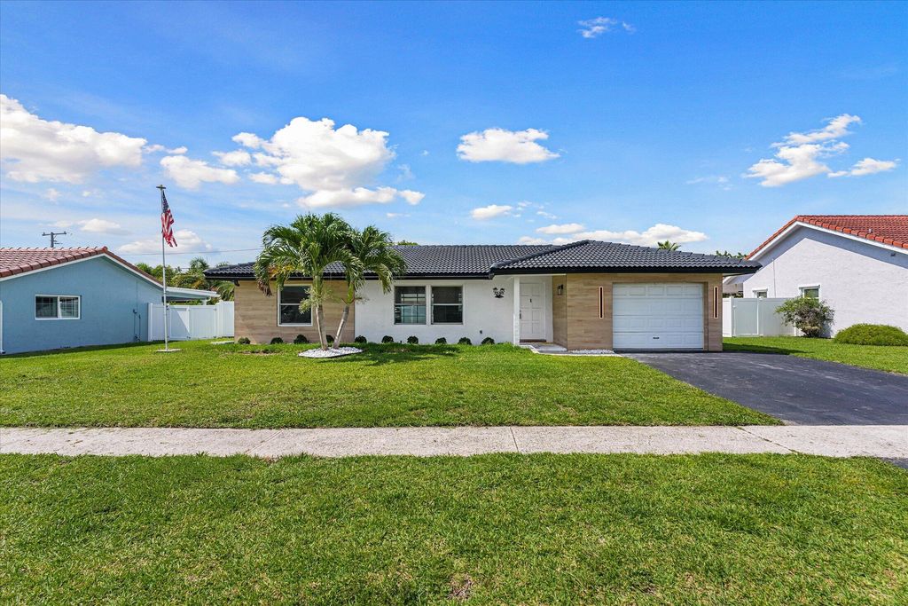 1540 NW 10th Street, Boca Raton, FL 33486
