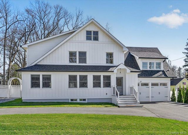 27 Pacific Avenue, Nanuet, NY 10954