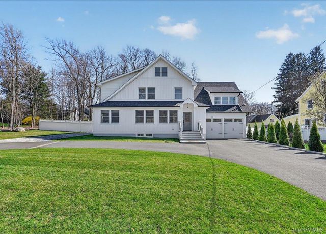 27 Pacific Avenue, Nanuet, NY 10954