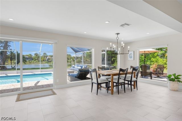 283 Palm Lake DR, Sanibel, FL 33957