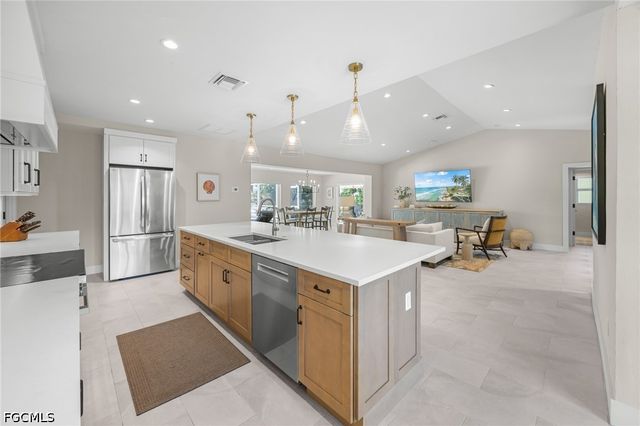 283 Palm Lake DR, Sanibel, FL 33957