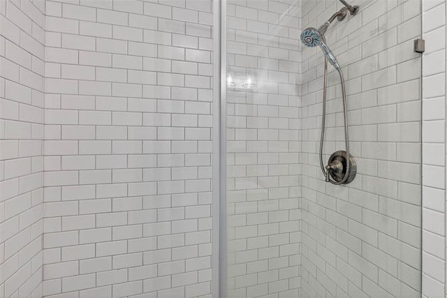 33 Warren Ave, Waverly, GA 31565