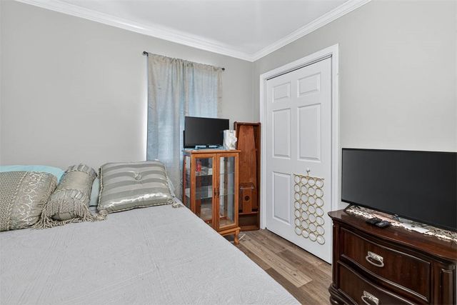 33 Warren Ave, Waverly, GA 31565