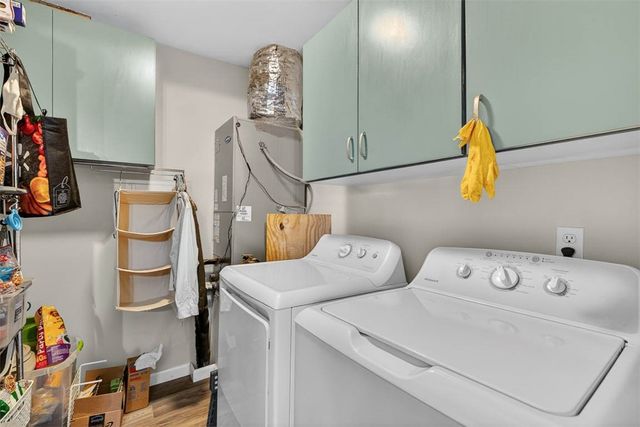 33 Warren Ave, Waverly, GA 31565