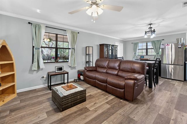 33 Warren Ave, Waverly, GA 31565