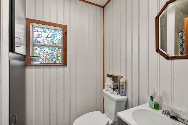 33 Warren Ave, Waverly, GA 31565