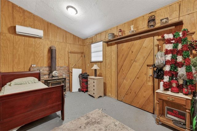 33 Warren Ave, Waverly, GA 31565