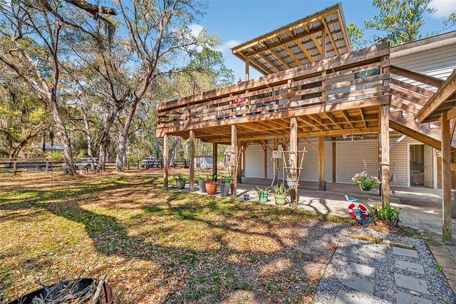 33 Warren Ave, Waverly, GA 31565