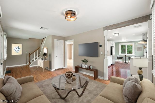 26 Mount Arlington Rd, Roxbury Twp., NJ 07852