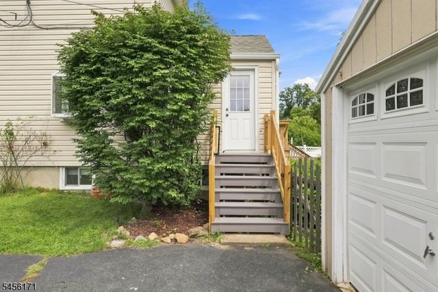 26 Mount Arlington Rd, Roxbury Twp., NJ 07852