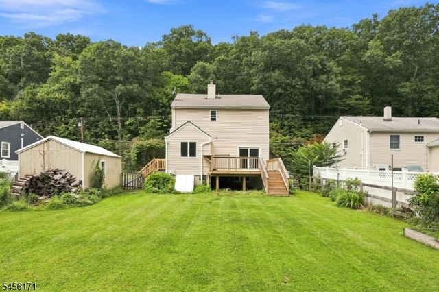 26 Mount Arlington Rd, Roxbury Twp., NJ 07852