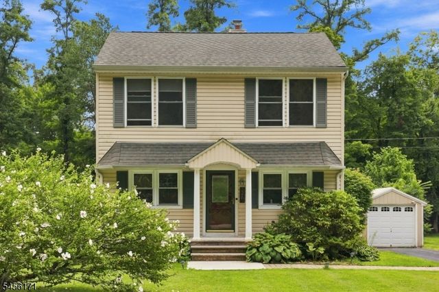 26 Mount Arlington Rd, Roxbury Twp., NJ 07852