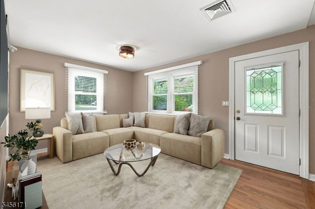 26 Mount Arlington Rd, Roxbury Twp., NJ 07852
