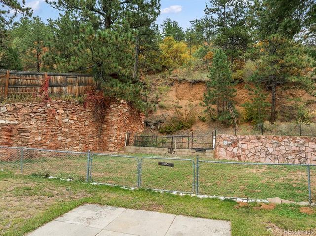 8150 W US Highway 24, Cascade, CO 80809