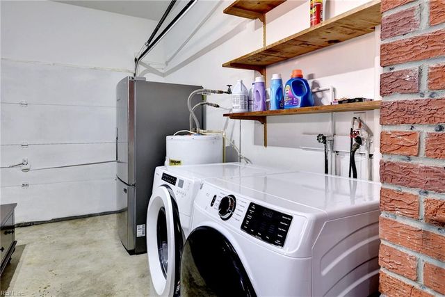 571 Dellwood DR, Newport News, VA 23602