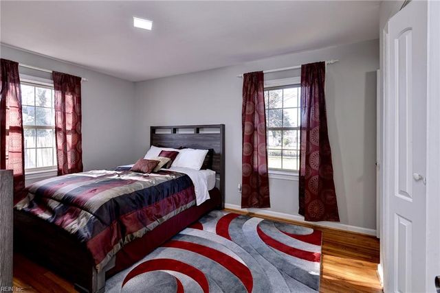 571 Dellwood DR, Newport News, VA 23602