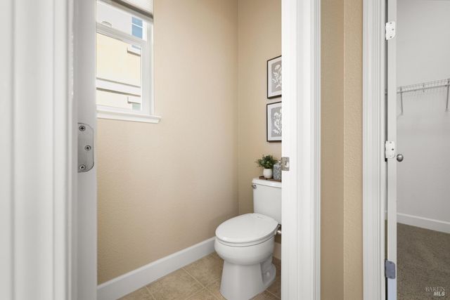215 Brighton Cir, Vacaville, CA 95687