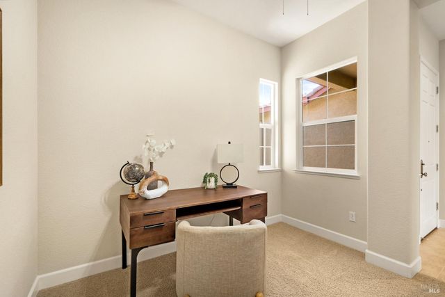 215 Brighton Cir, Vacaville, CA 95687