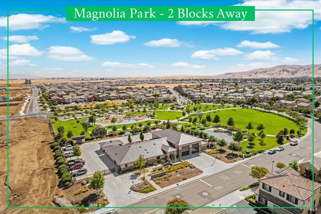 215 Brighton Cir, Vacaville, CA 95687