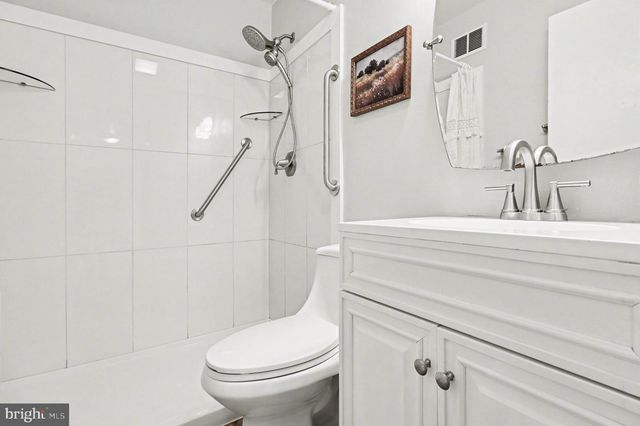 509 HANSON AVE, Fredericksburg, VA 22401