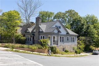 672 Cascade SW Avenue, Atlanta, GA 30310