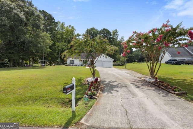 1729 Brandi Lane, Loganville, GA 30052