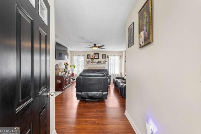 1729 Brandi Lane, Loganville, GA 30052