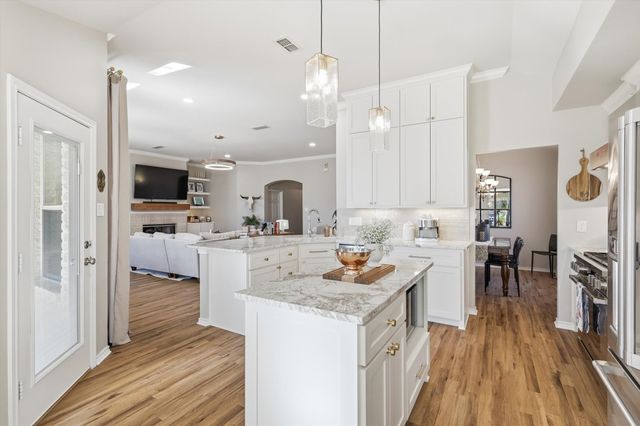 5809 Parkplace Drive, Denton, TX 76226