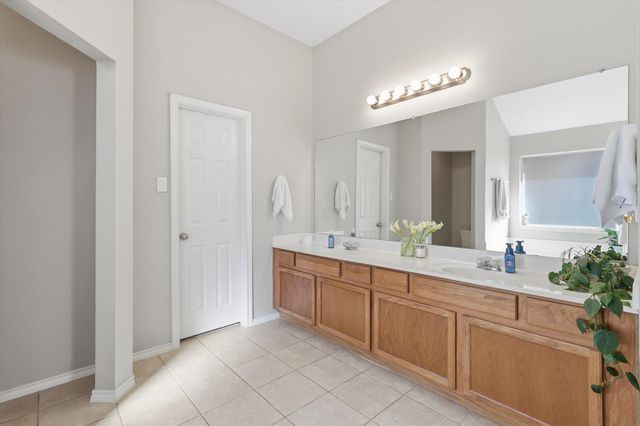 5809 Parkplace Drive, Denton, TX 76226