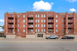 6238 W 26TH Street 202, Berwyn, IL 60402