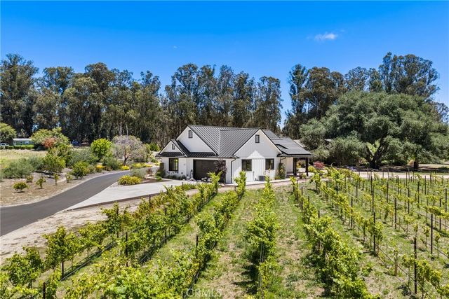 535 Stanton Street, Arroyo Grande, CA 93420