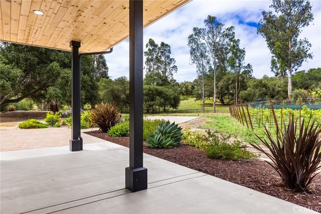 535 Stanton Street, Arroyo Grande, CA 93420