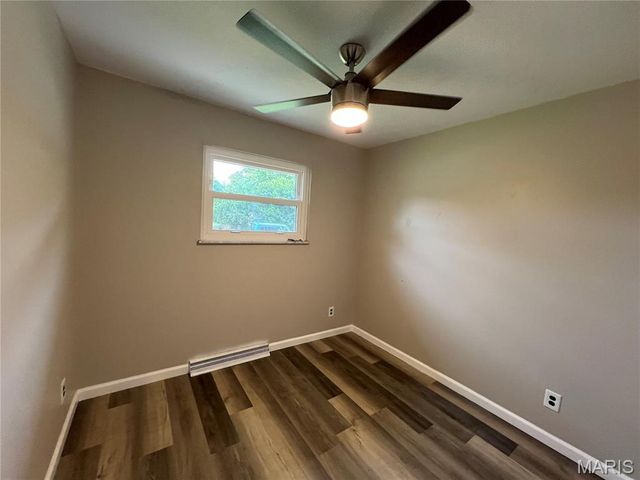 1201 Senate Drive, St Louis, MO 63138