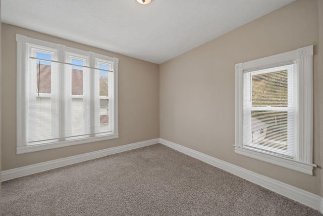352 LINCOLN Avenue, Council Bluffs, IA 51503